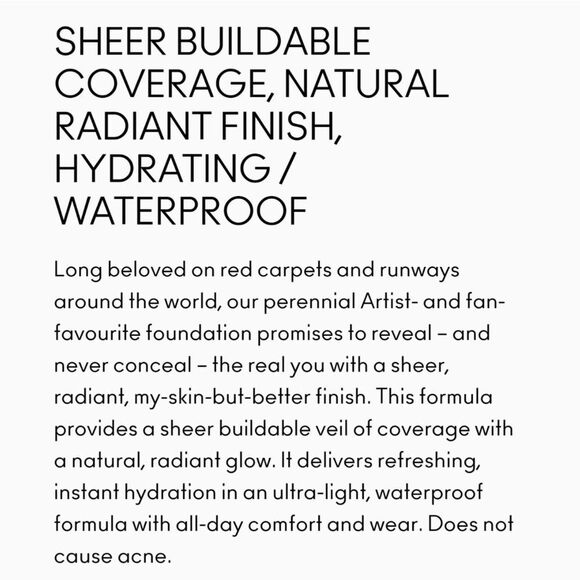 MAC Studio Radiance Foundation in Shade W0 (Fair beige with peachy undertones) - Picture 4 of 12